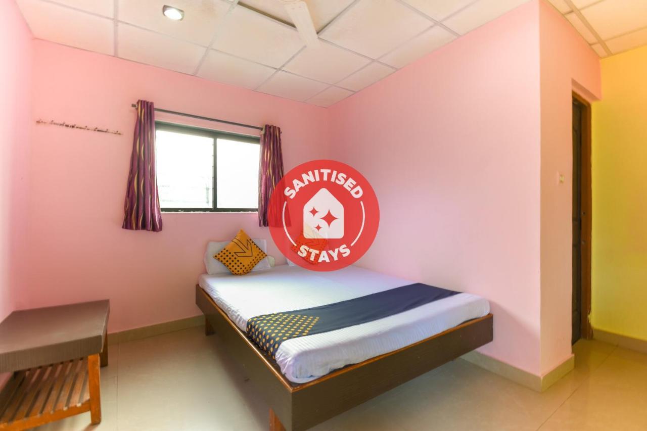 Khamshet Spot On 65135 Hotel Suvarna Samrat Lodge מראה חיצוני תמונה